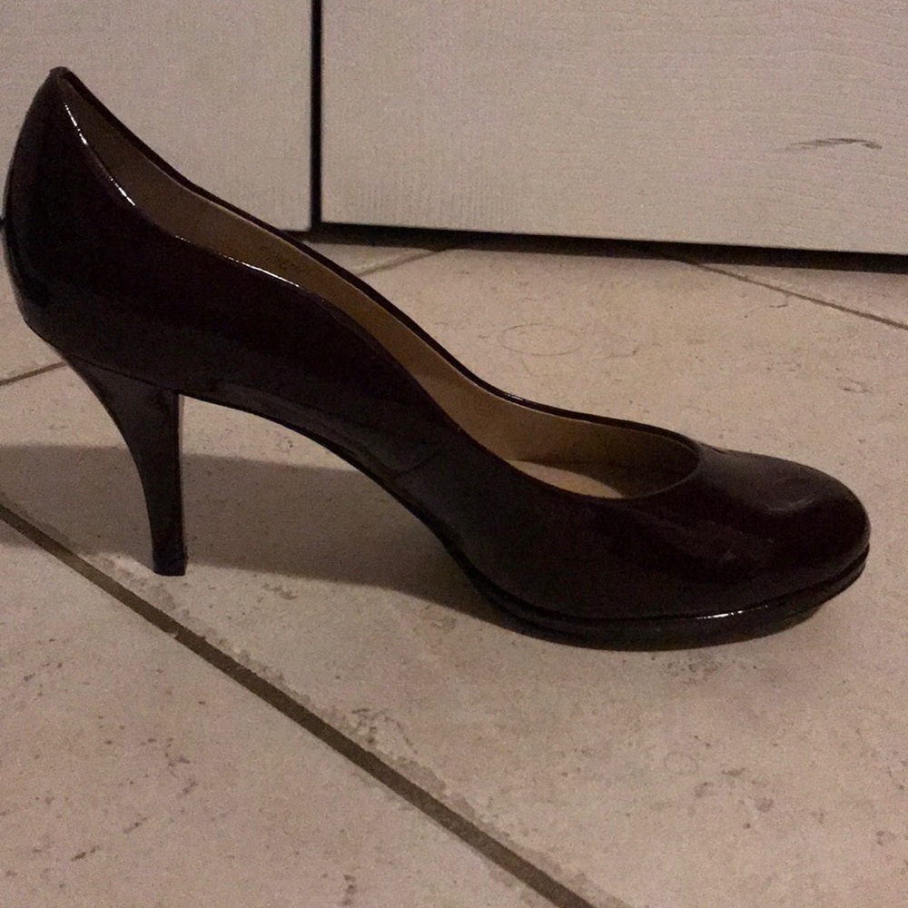 Heels - Picture 2 of 5